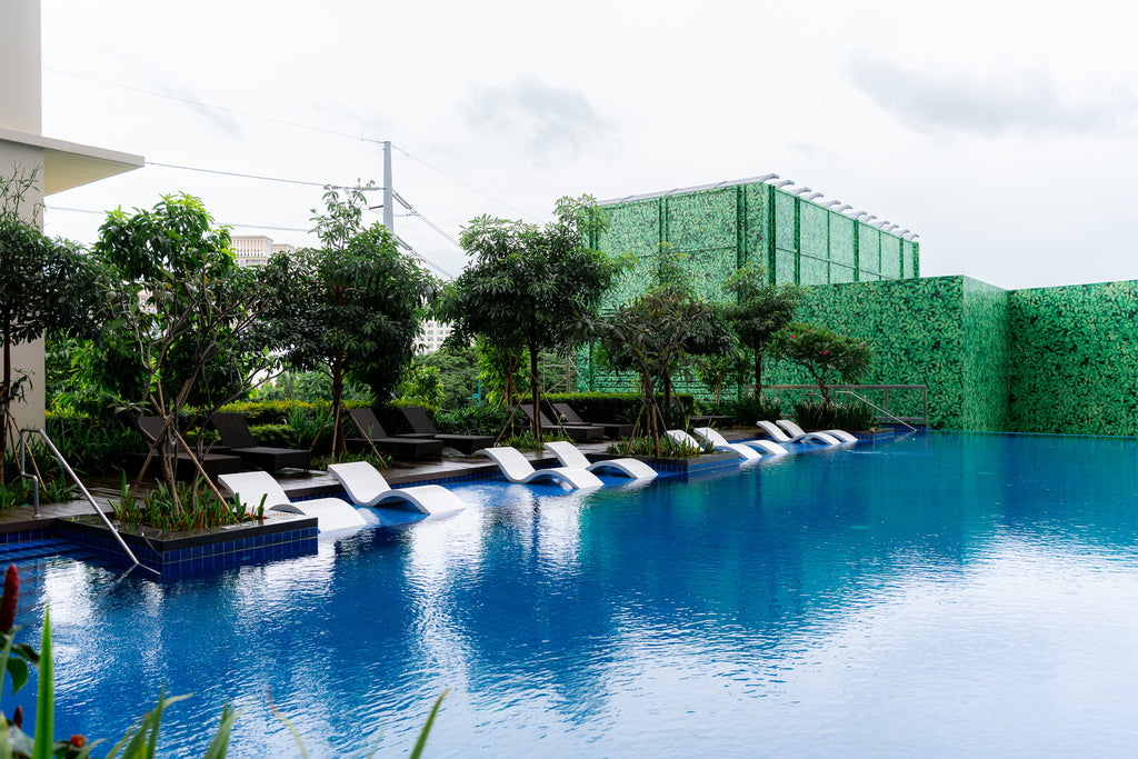 Additional guests: Swimming Pool