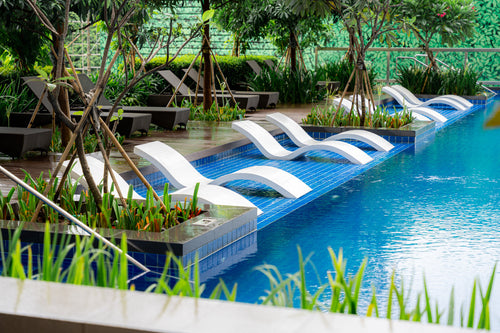 Additional guests: Swimming Pool