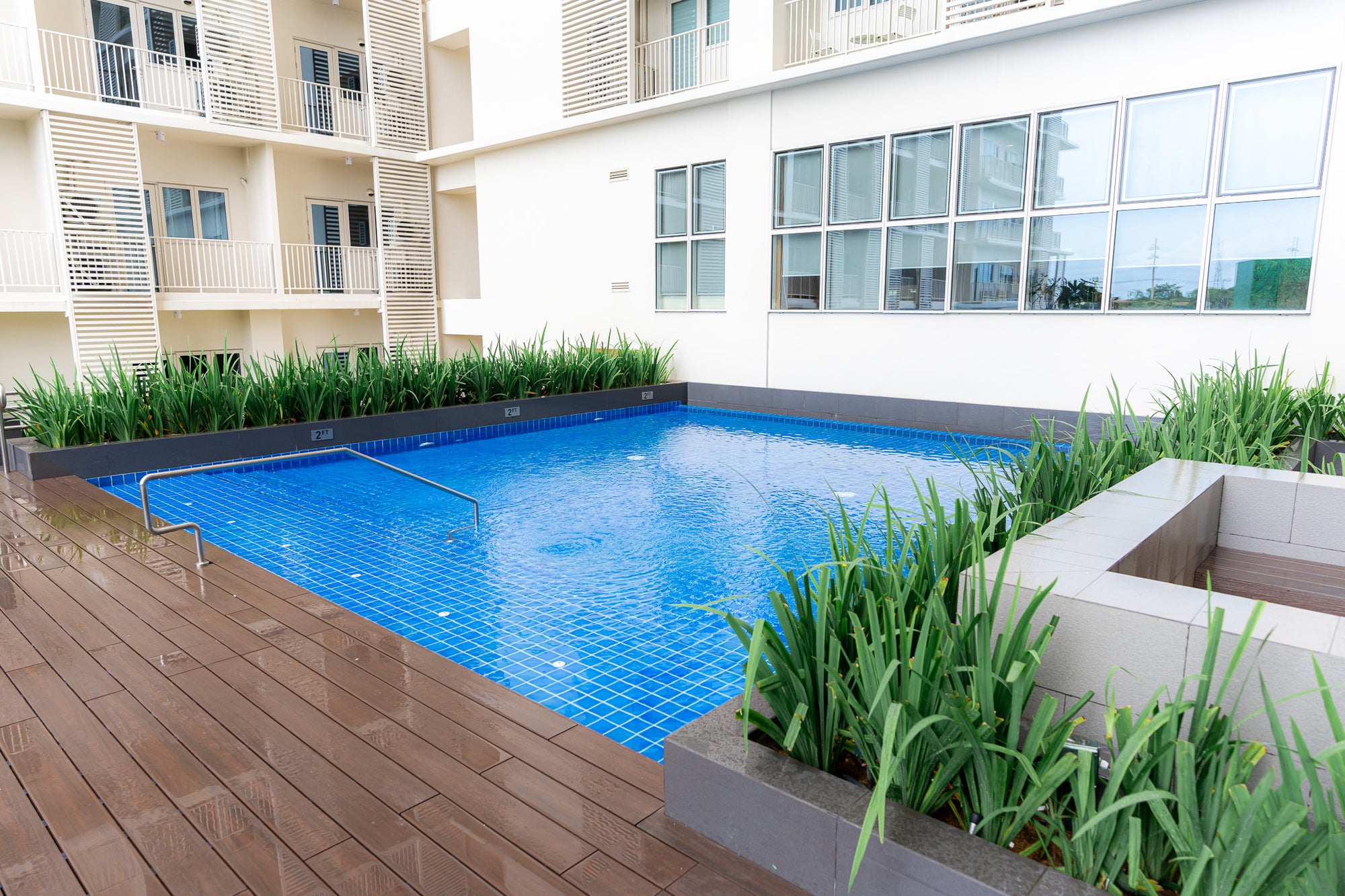 CASA HIRAYA I: Modern 1BR in BGC | Netflix, Gym, Game Room + WiFi