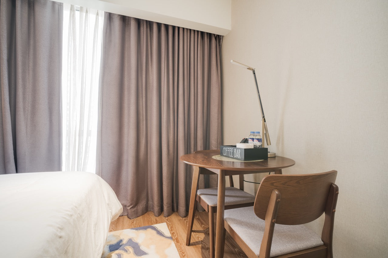 CASA HIRAYA II: Hotel Staycation at Novotel Suites near Rockwell