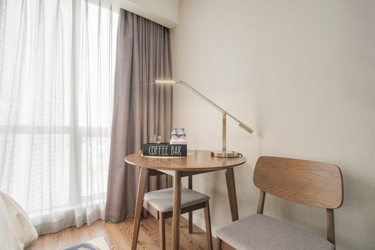 CASA HIRAYA II: Hotel Staycation at Novotel Suites near Rockwell