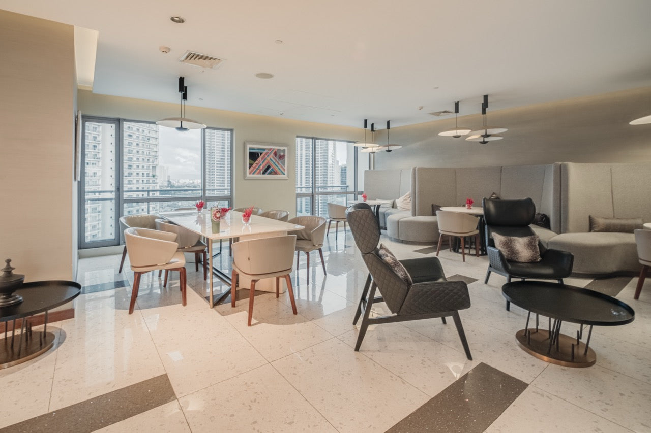 CASA HIRAYA II: Hotel Staycation at Novotel Suites near Rockwell