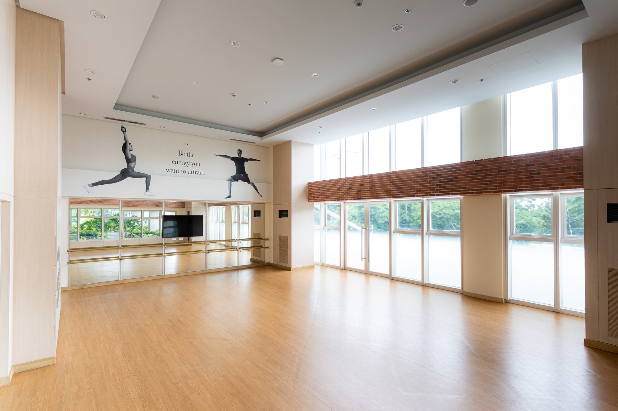 CASA HIRAYA I: Modern 1BR in BGC | Netflix, Gym, Game Room + WiFi