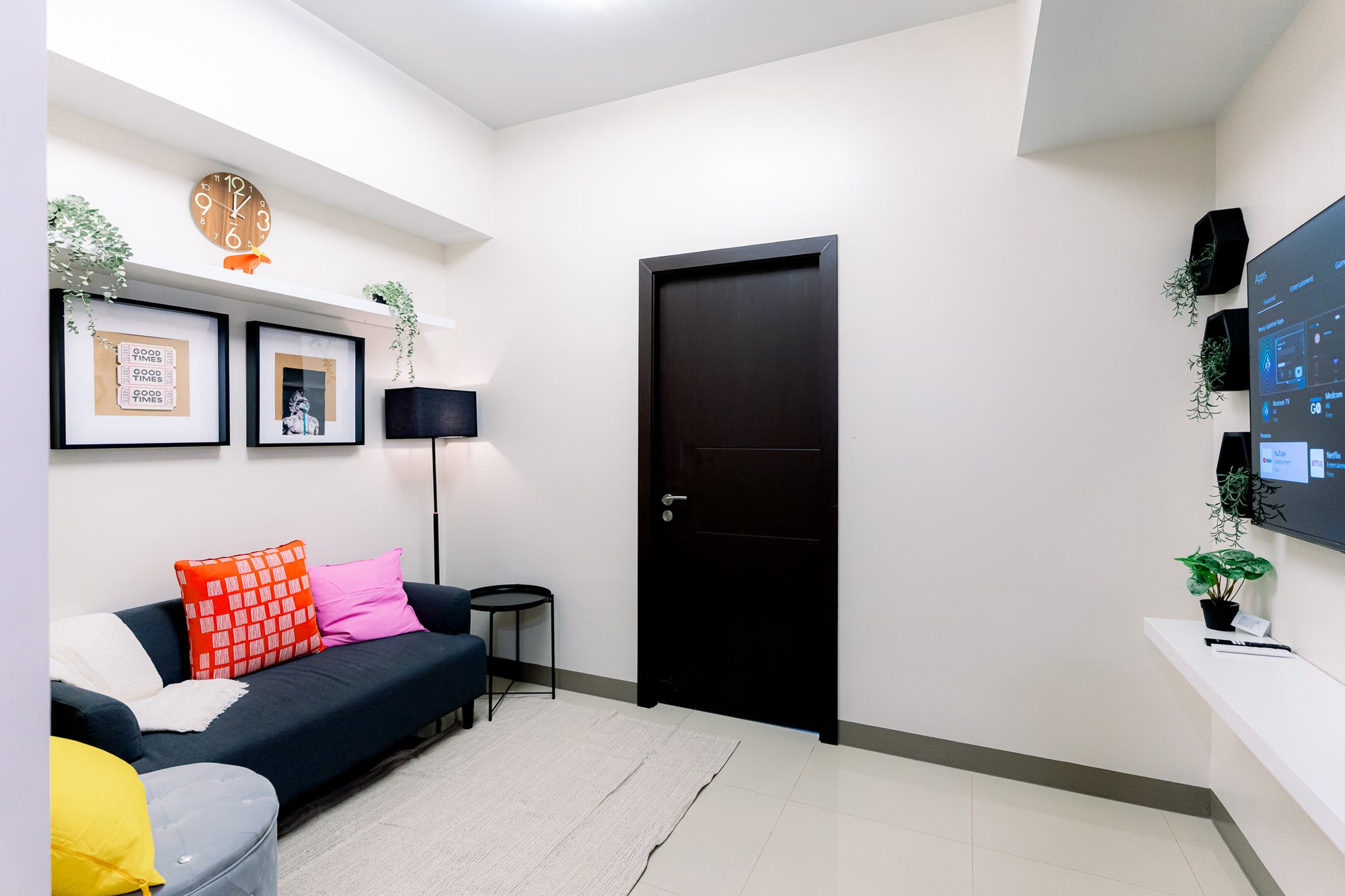 CASA HIRAYA I: Modern 1BR in BGC | Netflix, Gym, Game Room + WiFi