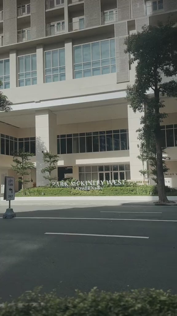 CASA HIRAYA I: Modern 1BR in BGC | Netflix, Gym, Game Room + WiFi
